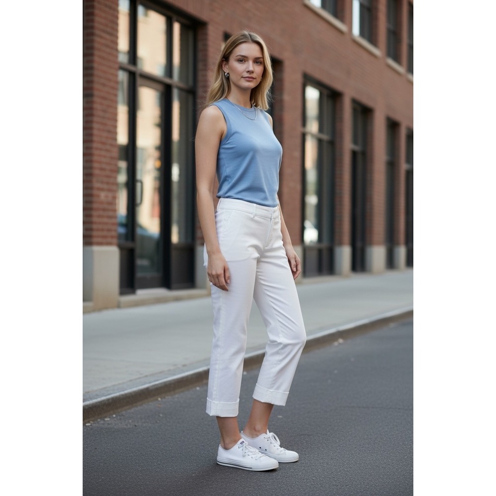 Ann Taylor Signature White Cropped Cuffed Trousers Pants Size 4 Mid Rise Career